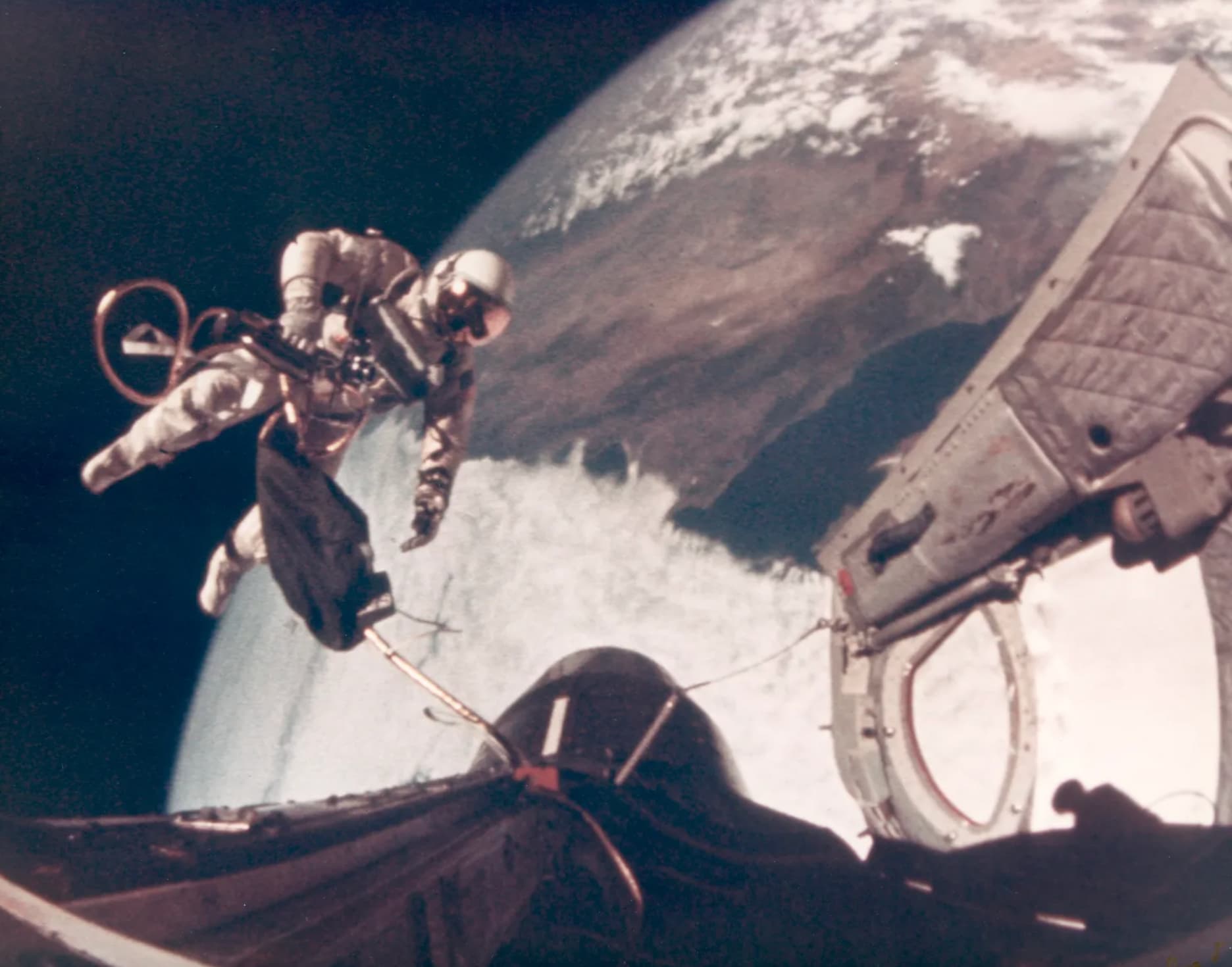 gemini 4 spacewalk